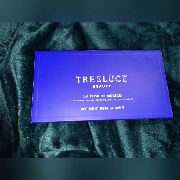 Tresluce Eyeshadow - Picture 2 of 4